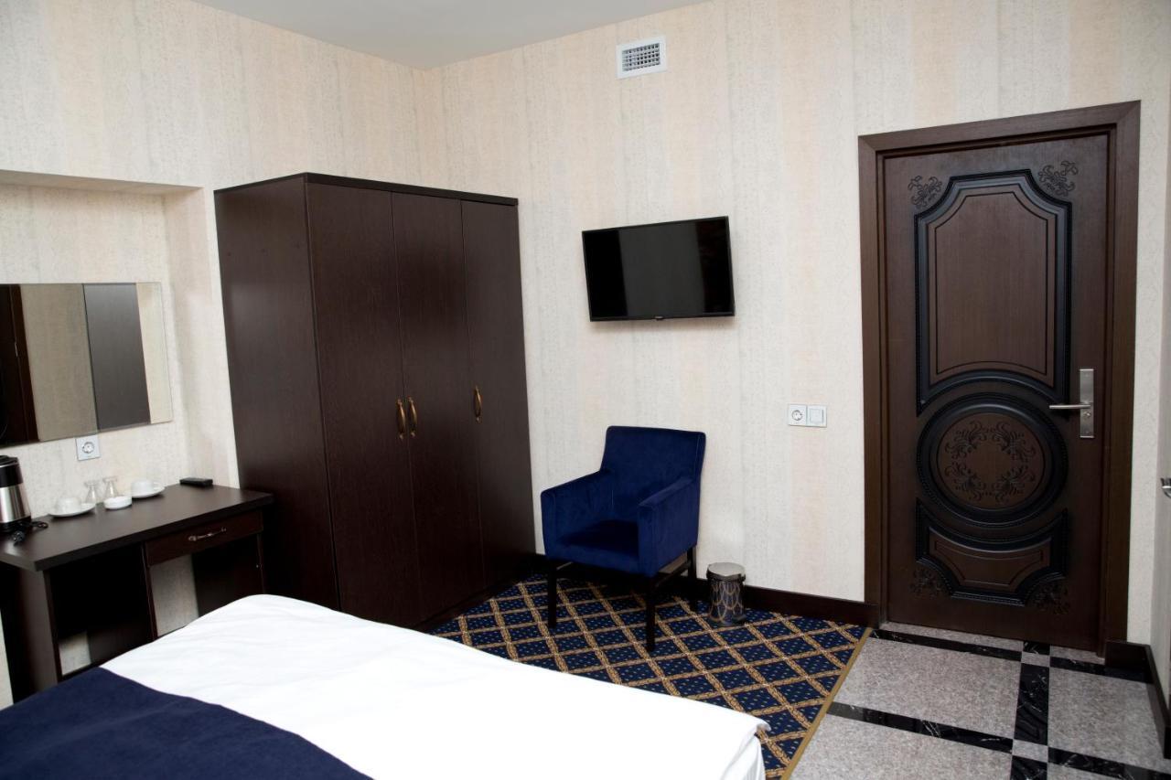 Kristal Inn Hotel บากู ภายนอก รูปภาพ