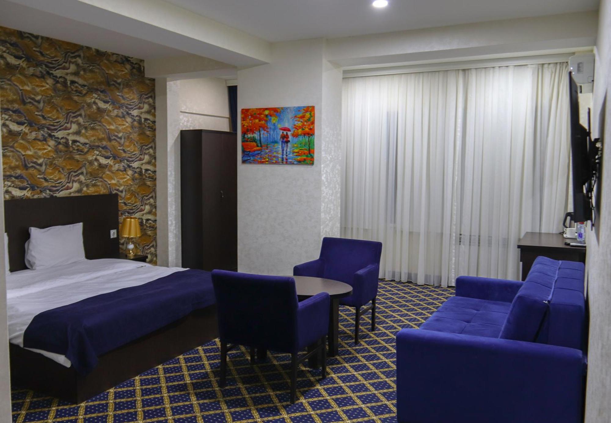 Kristal Inn Hotel บากู ภายนอก รูปภาพ